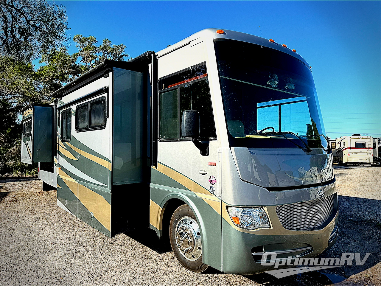 2012 Itasca Sunova 33C Photo 1