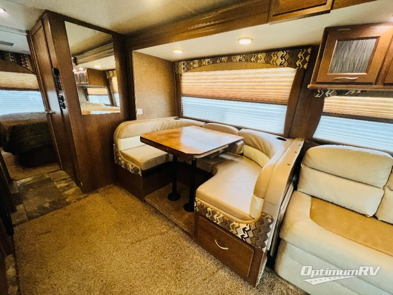 2015 Coachmen Concord 300DS Ford Photo 9