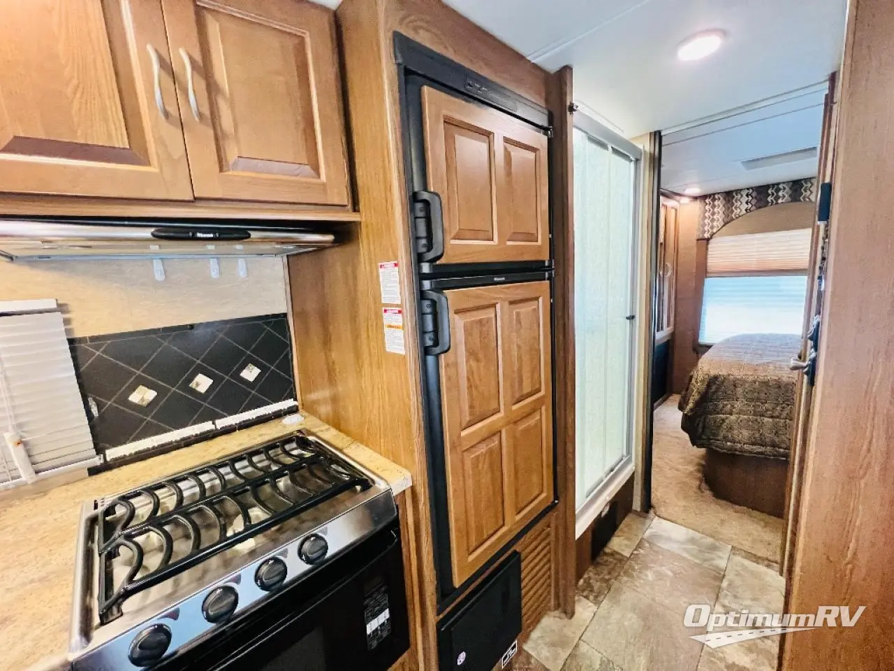 2015 Coachmen Concord 300DS Ford Photo 14