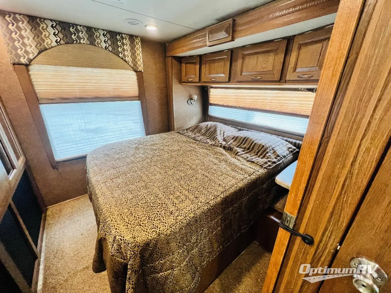 2015 Coachmen Concord 300DS Ford Photo 20