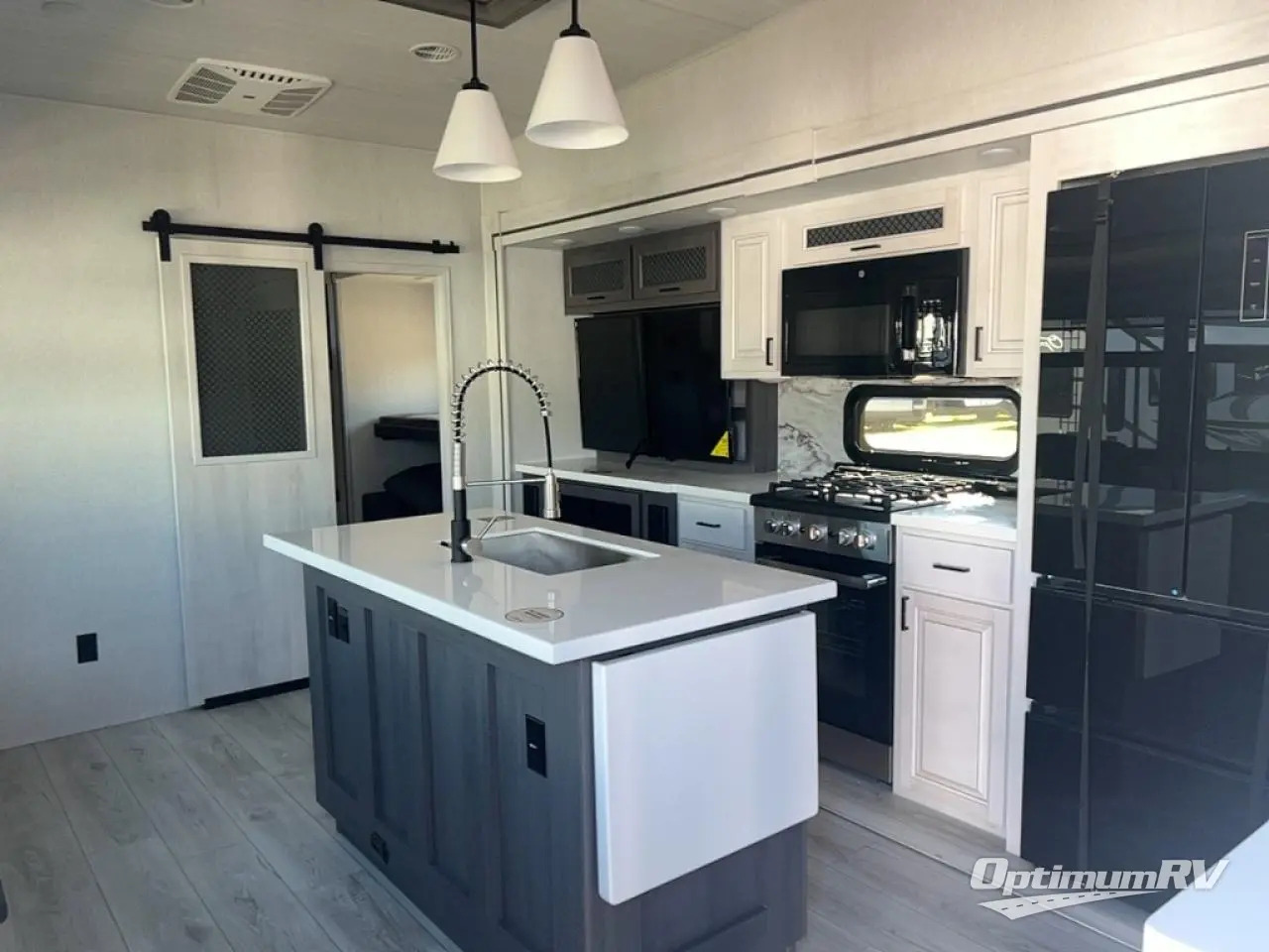 New 2024 East To West Ahara 378BHOK Fifth Wheel at Optimum RV