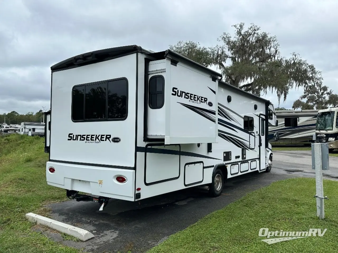 2024 Forest River Sunseeker Classic 3010DS Ford Photo 2