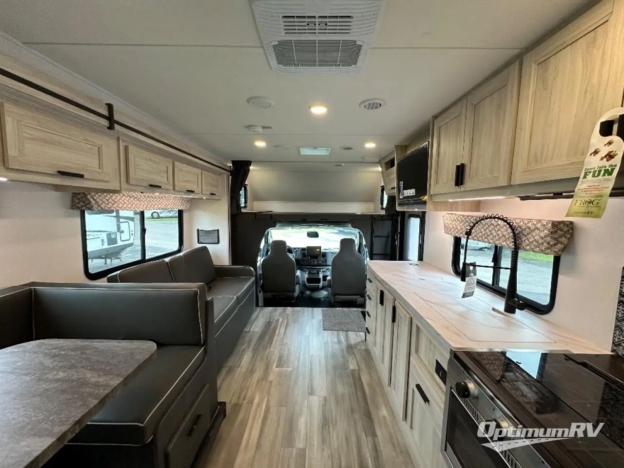 2024 Forest River Sunseeker Classic 3010DS Ford Photo 7
