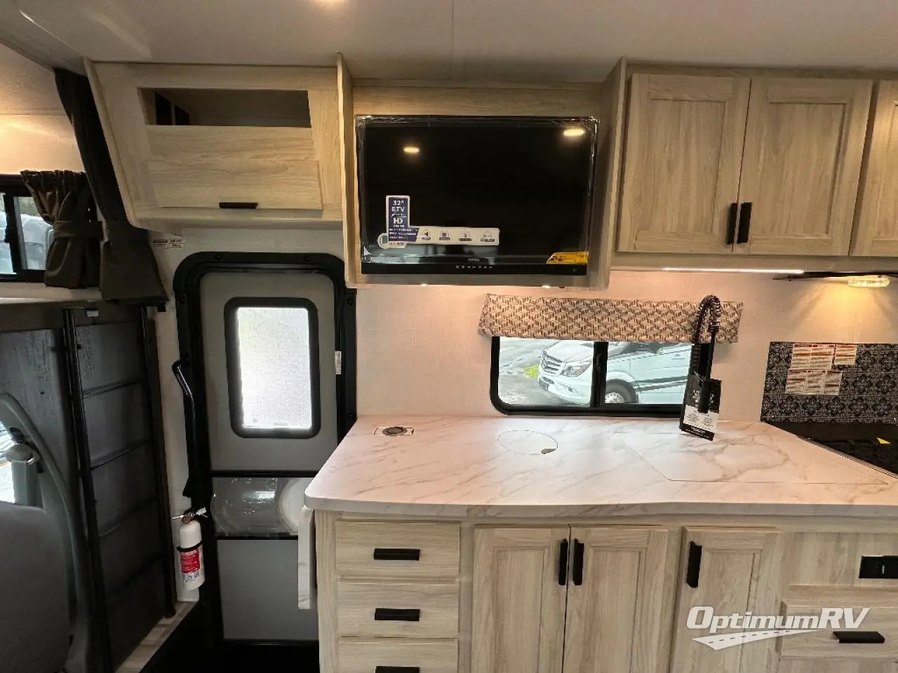 2024 Forest River Sunseeker Classic 3010DS Ford Photo 10