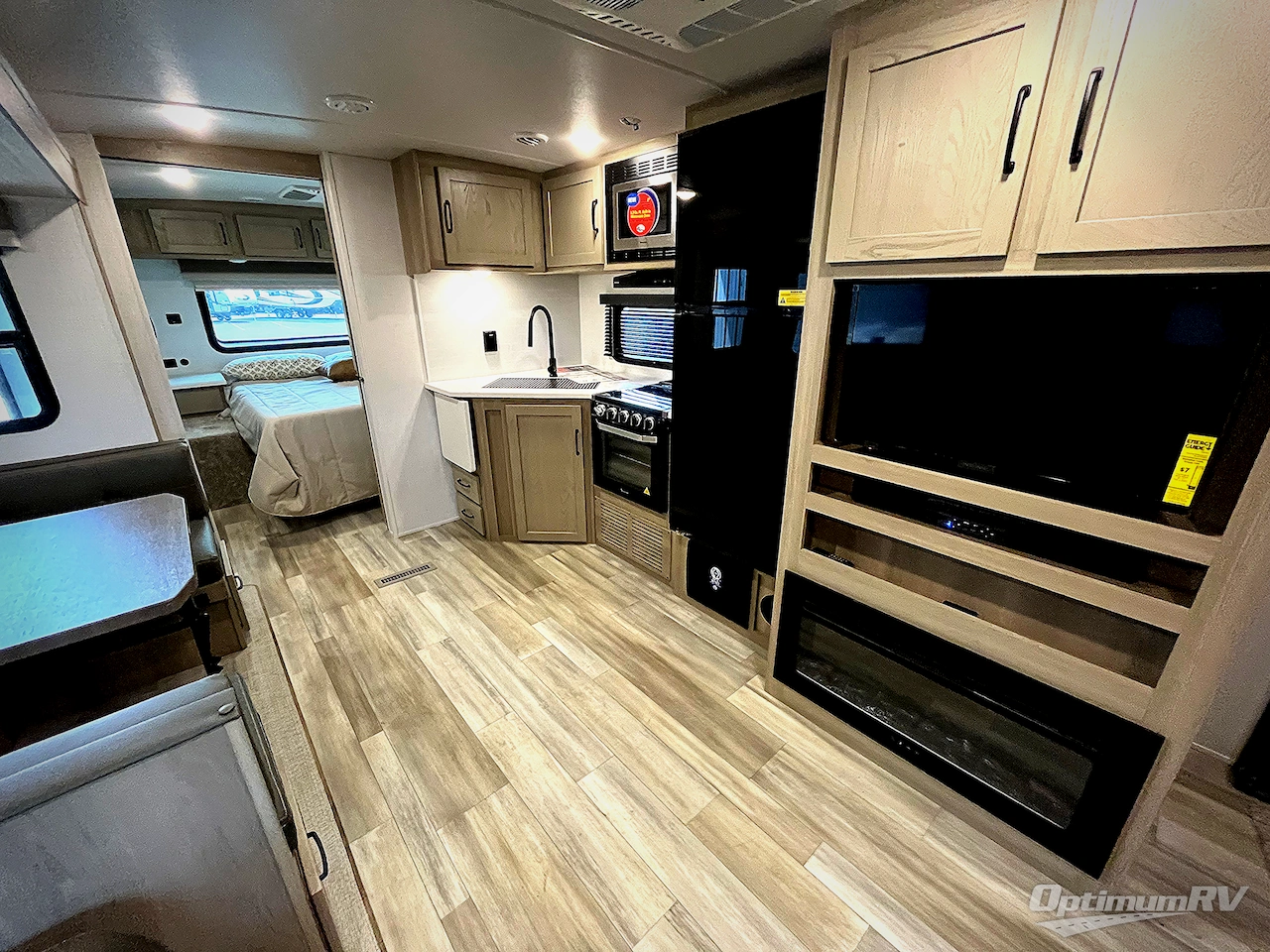 2024 Forest River Flagstaff Super Lite 27BHWS Photo 5