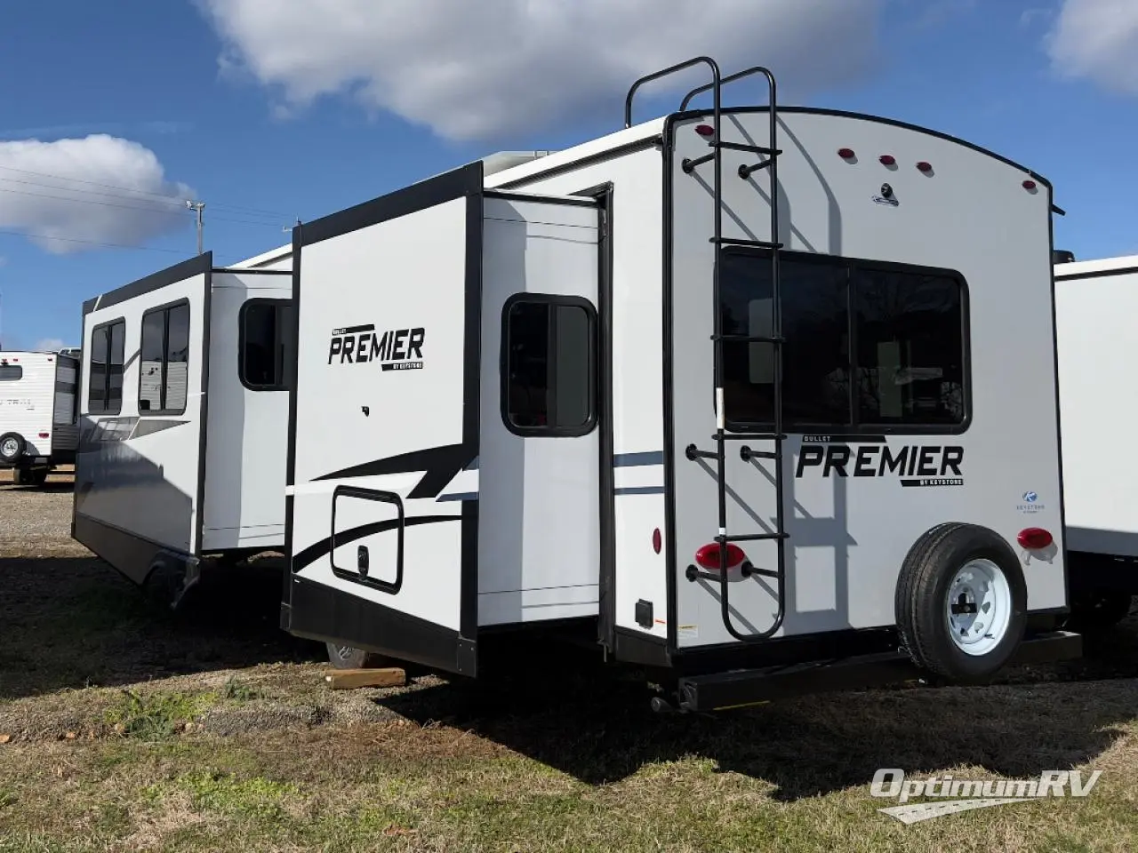 2023 Keystone Premier Ultra Lite 25FKPR Photo 3