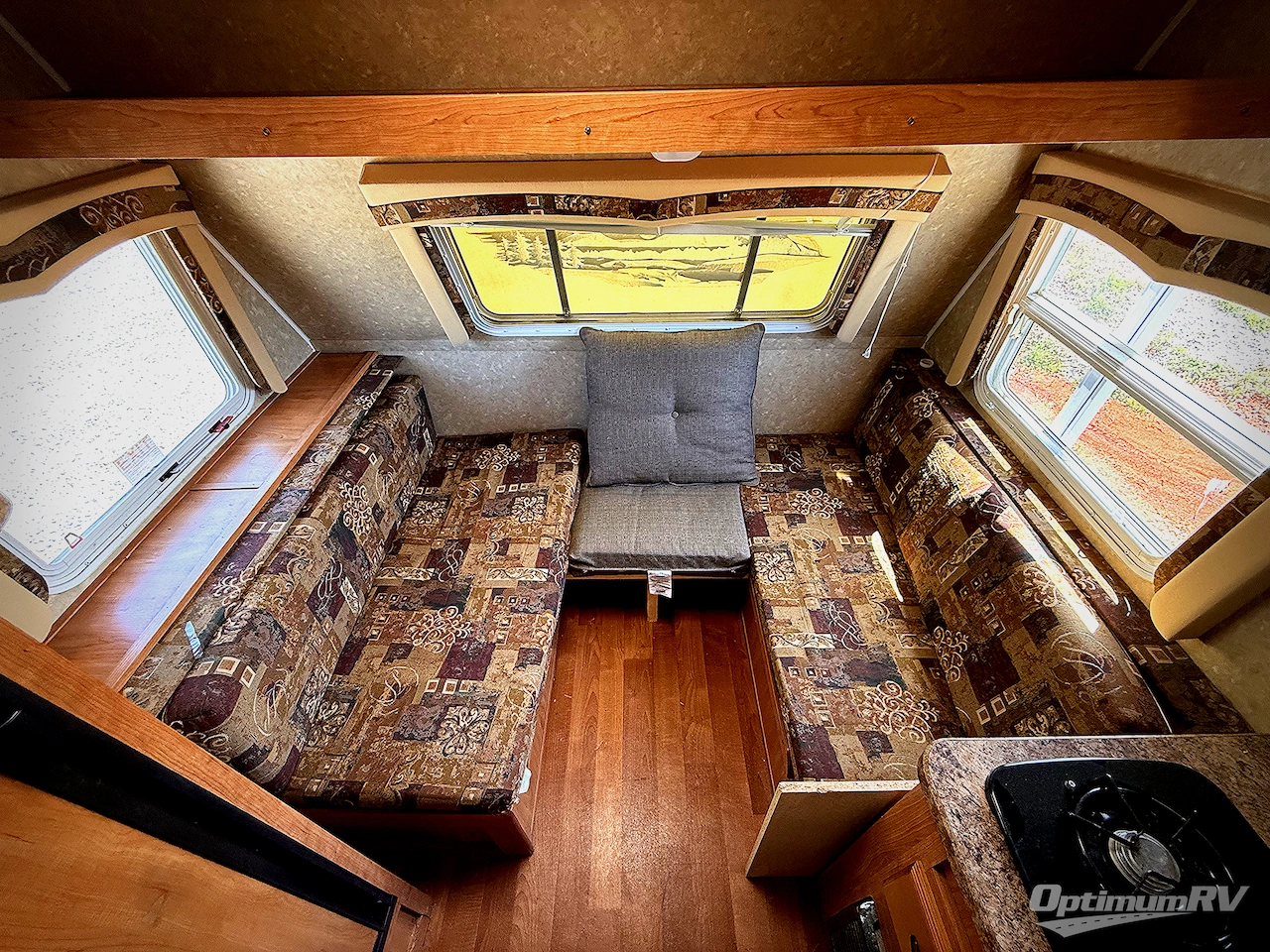 2011 Gulf Stream Ameri-Lite 15BH Photo 11