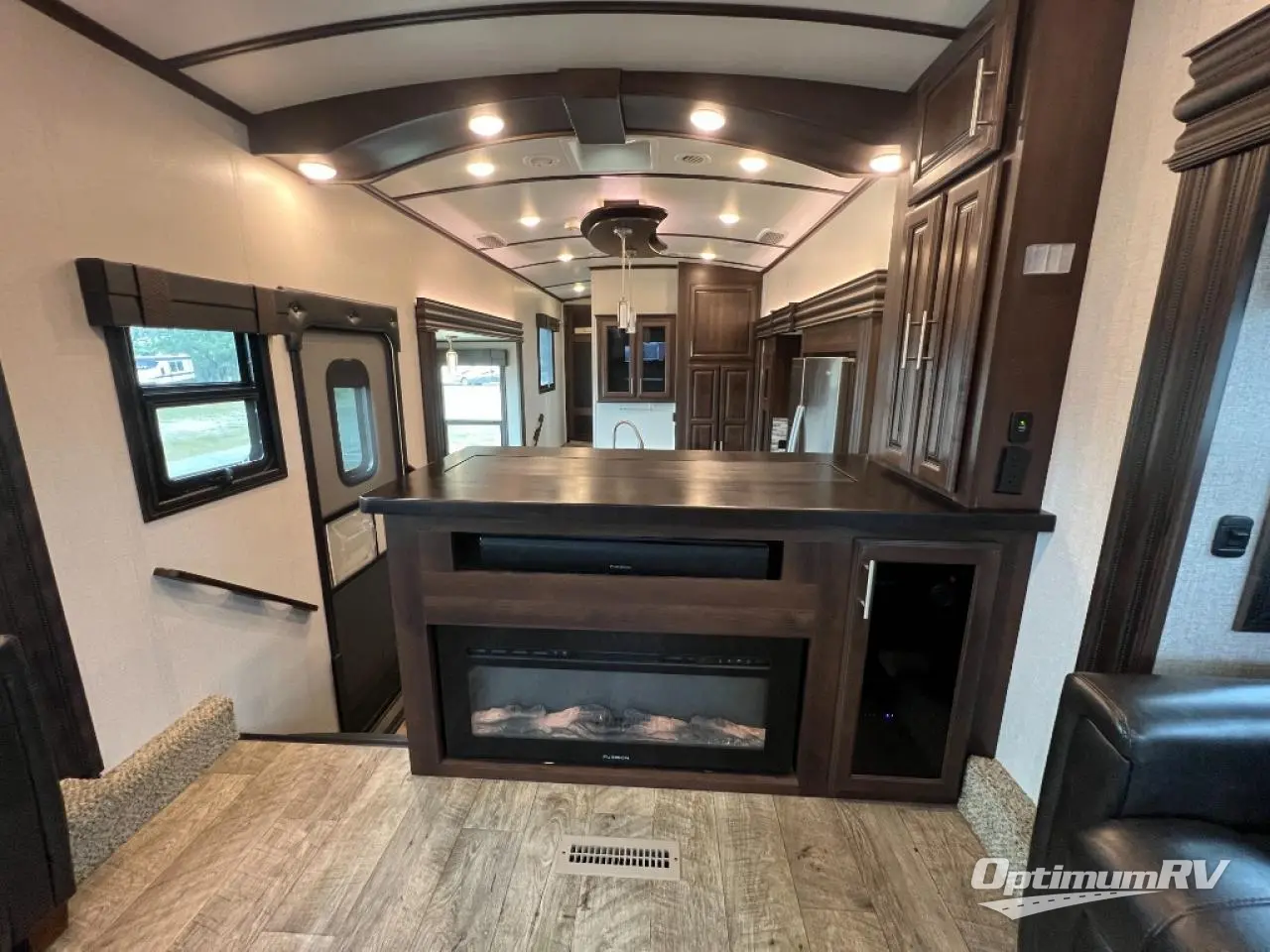 2019 Jayco North Point 385THWS Photo 11