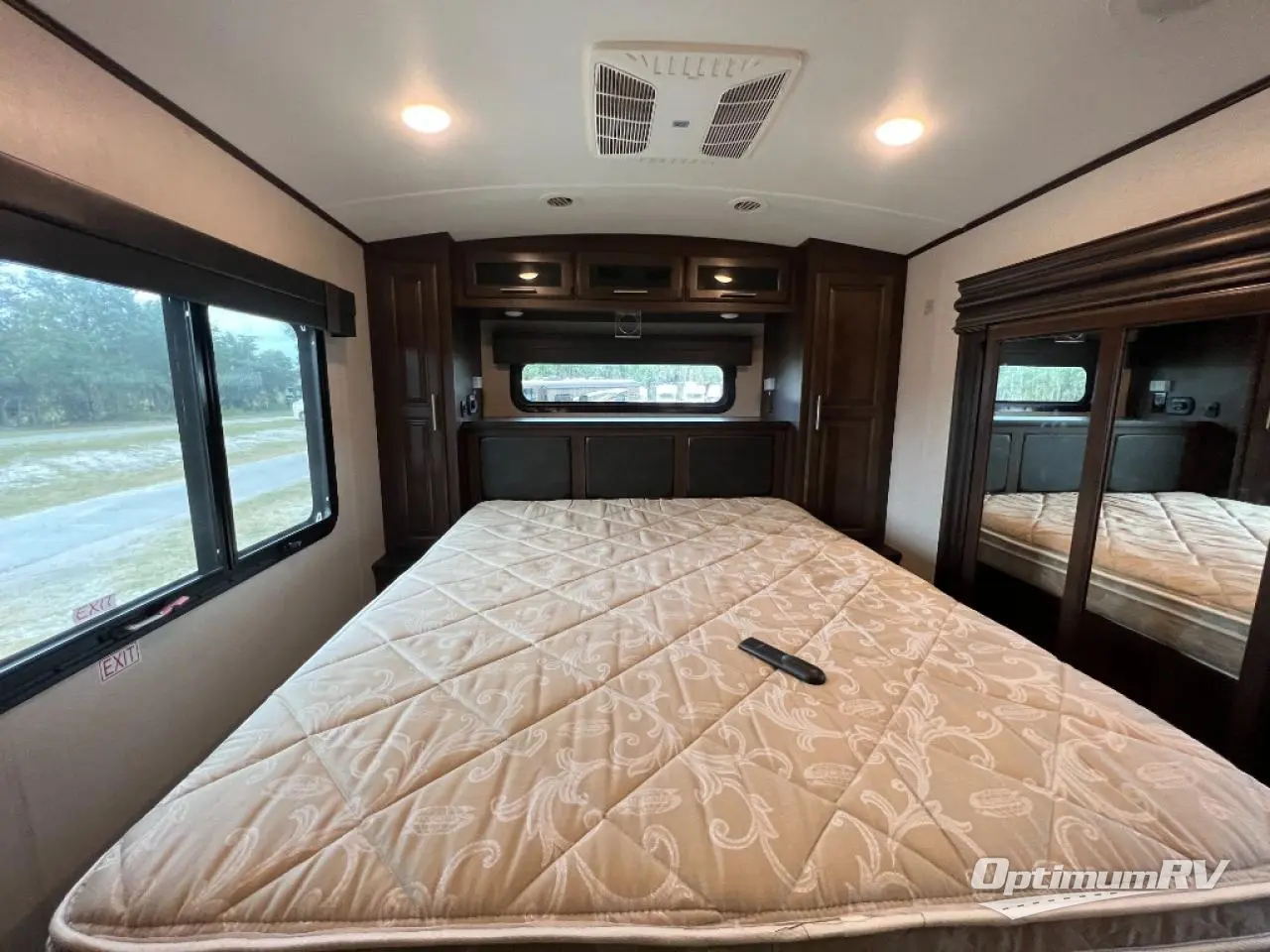 2019 Jayco North Point 385THWS Photo 25