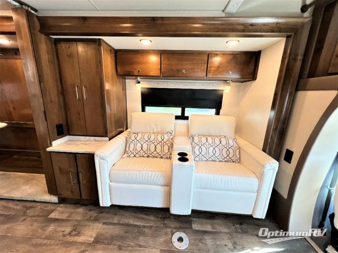 2019 Tiffin Wayfarer 24 FW Photo 22