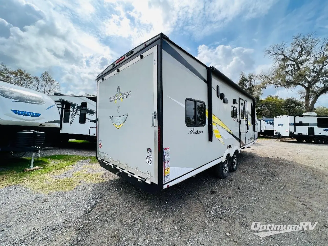 2021 Coachmen Adrenaline 23LT Photo 2