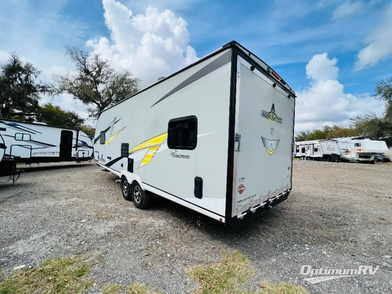 2021 Coachmen Adrenaline 23LT Photo 3