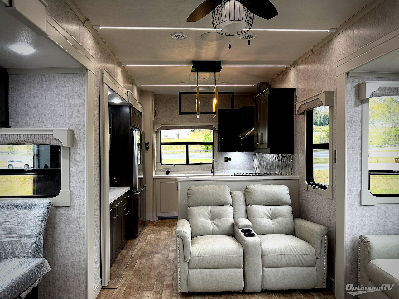 2025 Redwood Redwood 401LK Photo 4