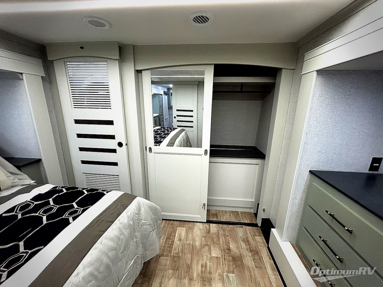 2025 Redwood Redwood 412GK Photo 10