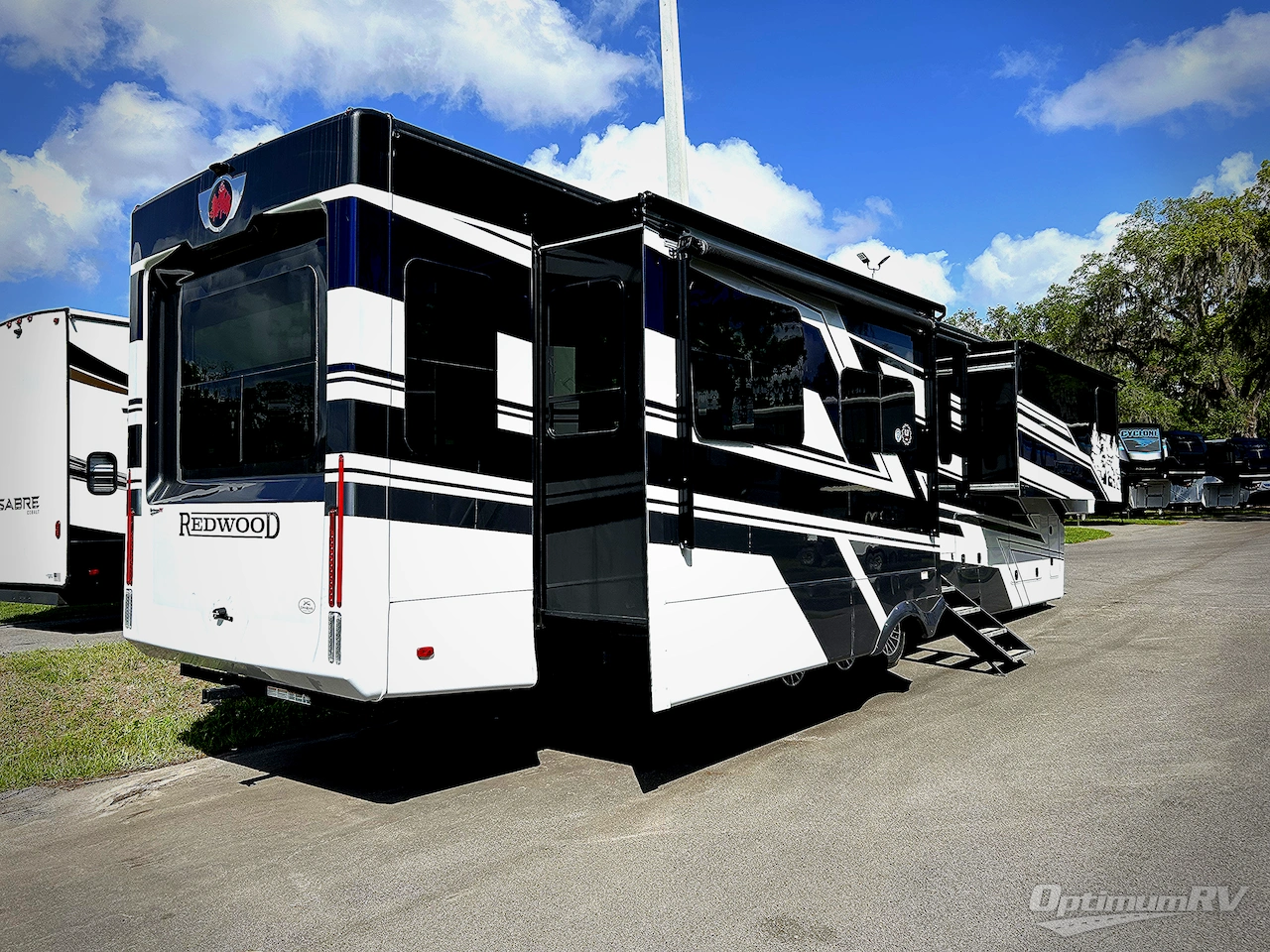 2025 Redwood Redwood 412GK Photo 2