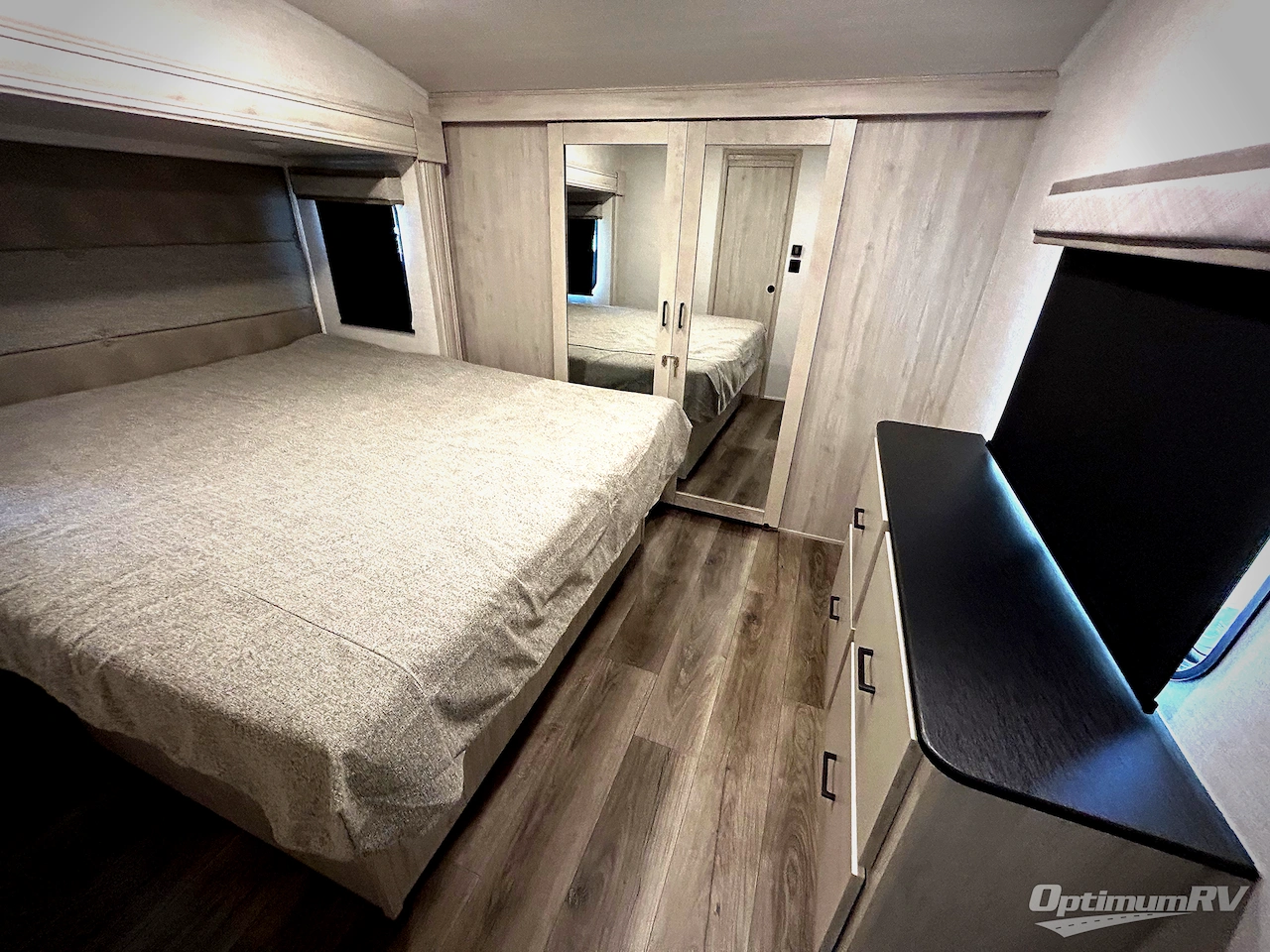 2021 East To West Tandara 320RL Photo 6