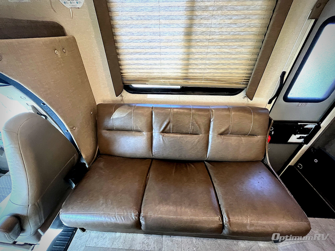 2019 Coachmen Freelander 27QB Chevy 4500 Photo 10