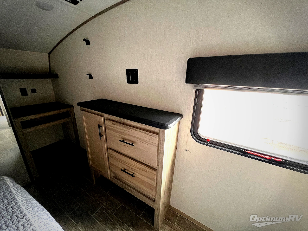 2022 Forest River Cherokee Arctic Wolf Suite 3550 Photo 20