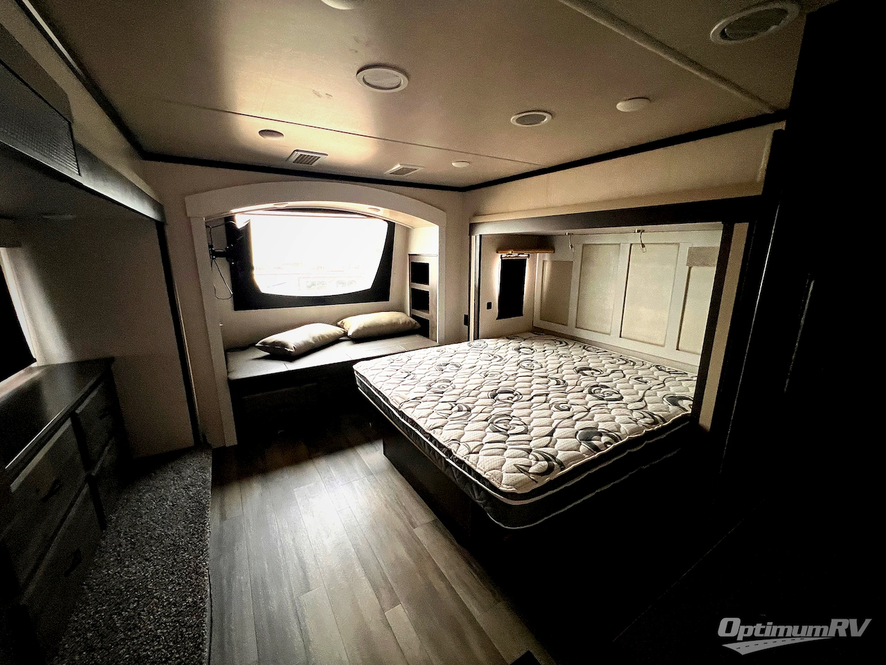 2022 Forest River Cedar Creek Champagne Edition 38EBS Photo 15