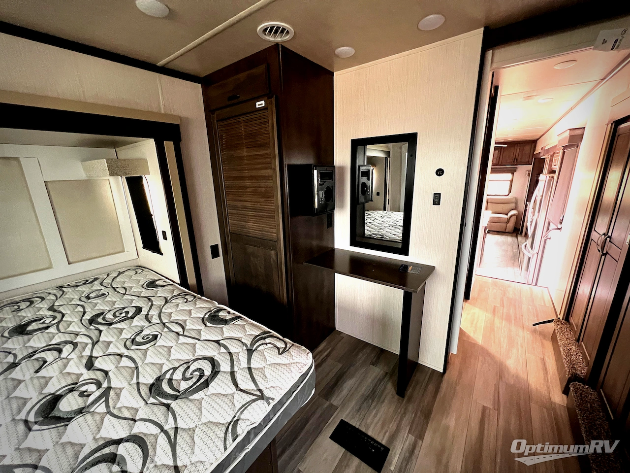 2022 Forest River Cedar Creek Champagne Edition 38EBS Photo 18