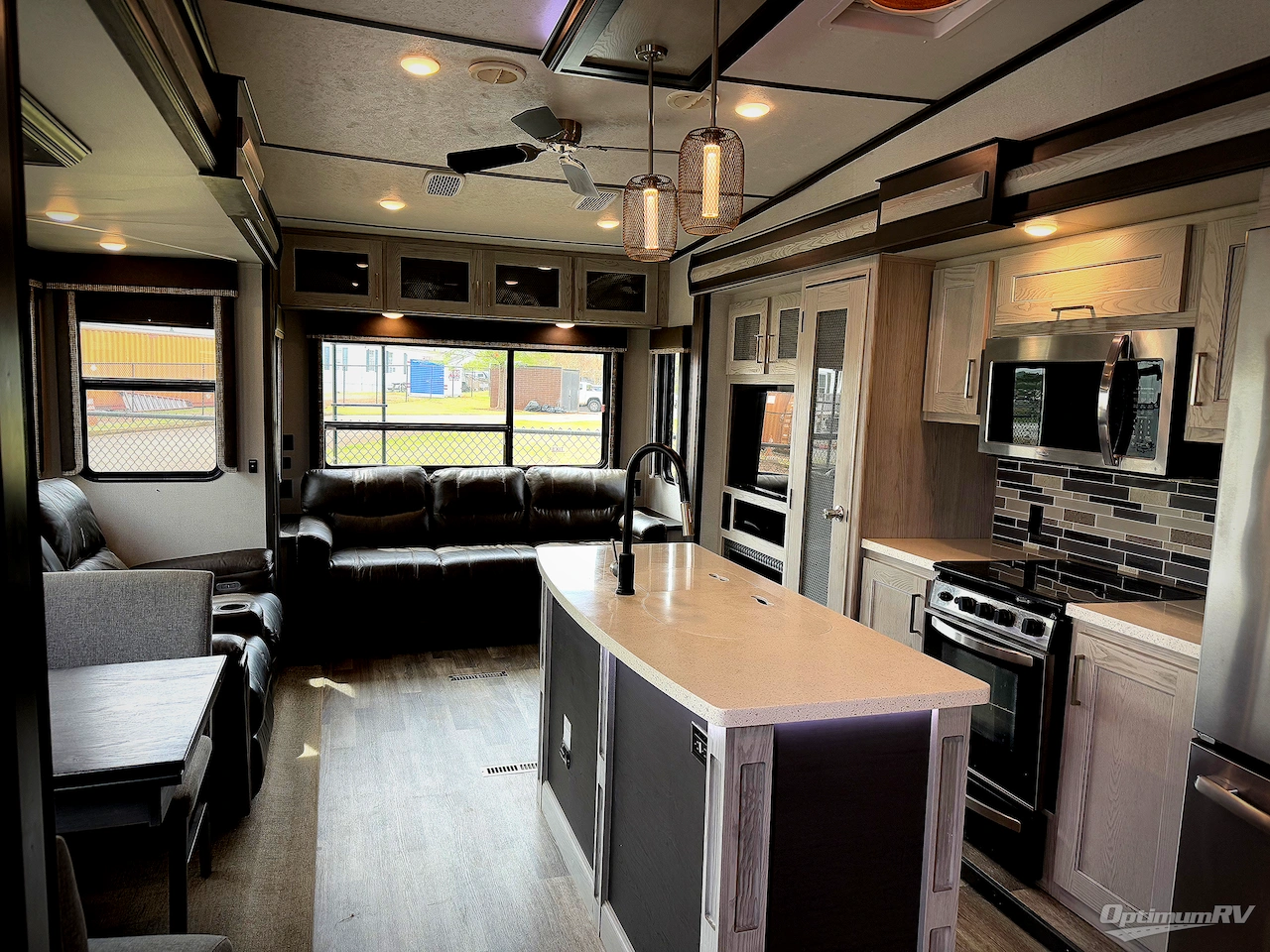 2021 Keystone Montana High Country 331RL Photo 3