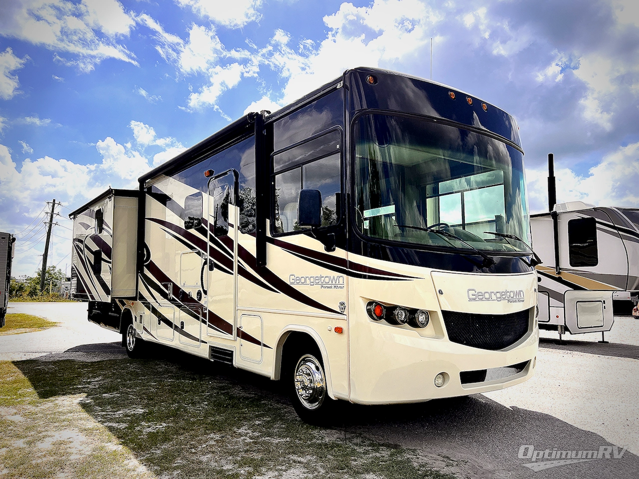 2014 Forest River Georgetown 351DSF Photo 1