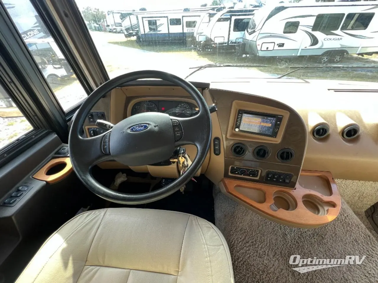 2014 Winnebago Adventurer 37F Photo 11