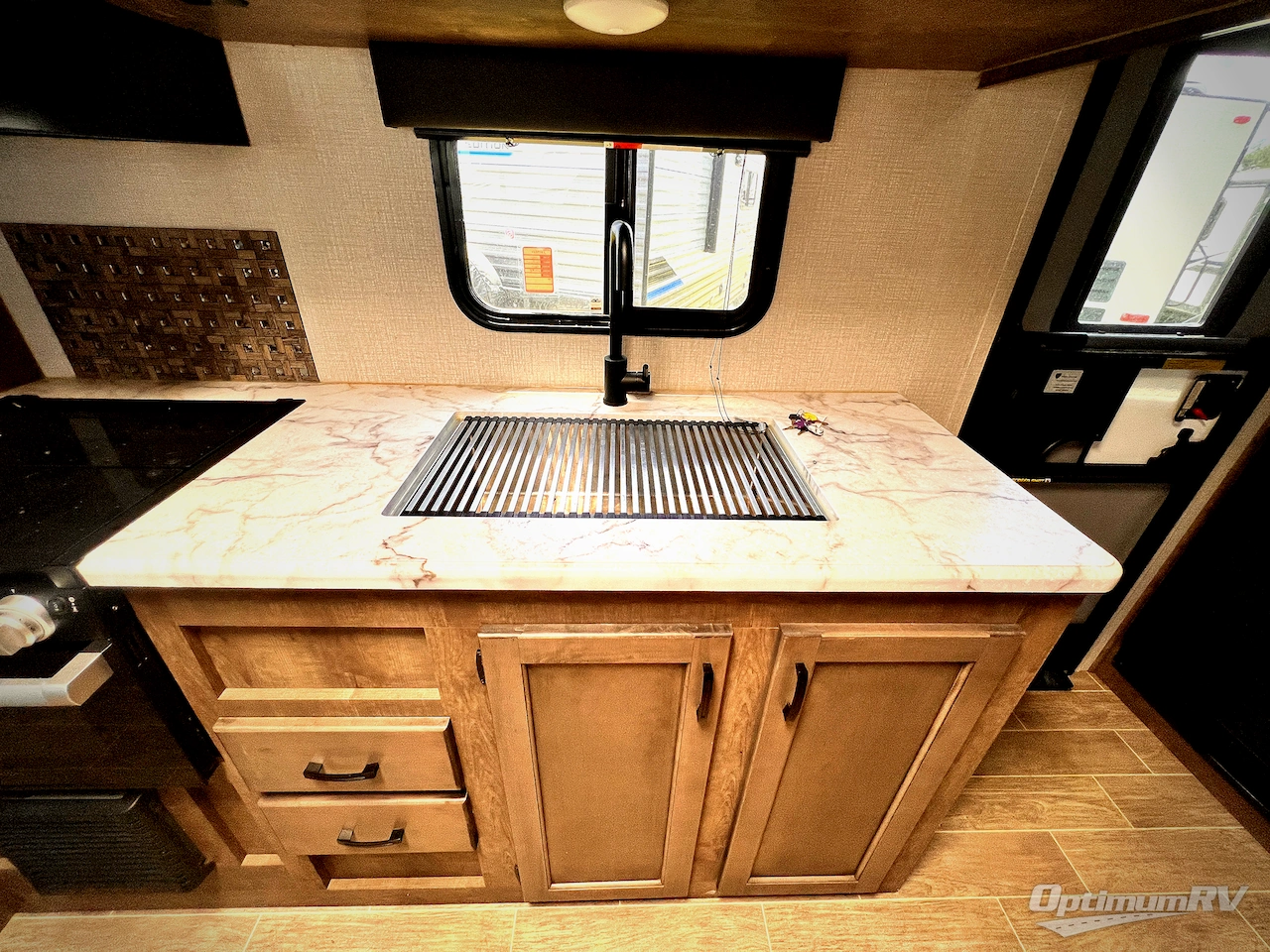 2021 Venture Sonic SN211VRB Photo 10