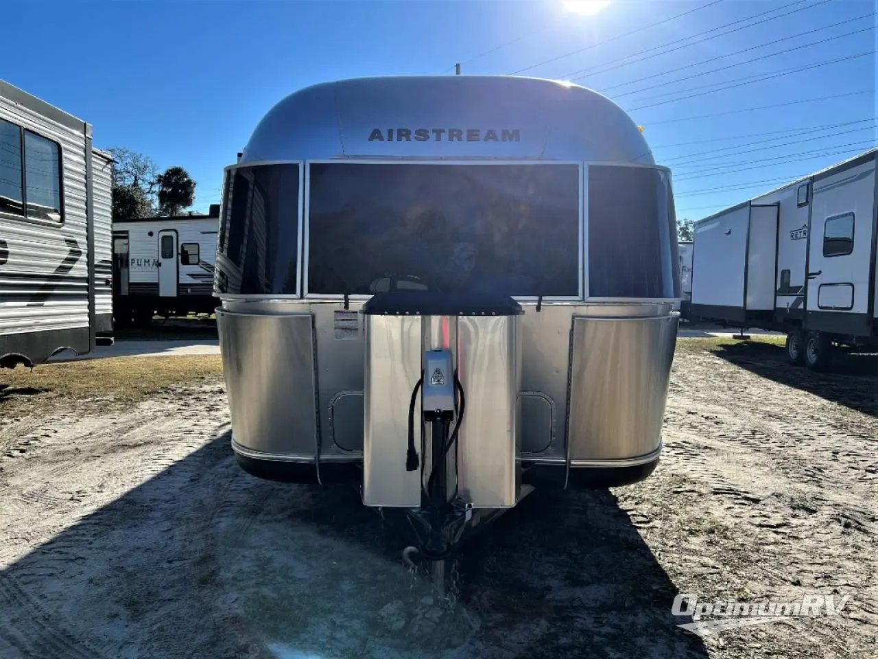 2018 Airstream Classic 33FB Photo 2