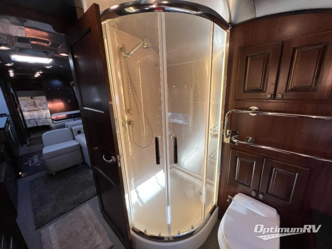 2018 Airstream Classic 33FB Photo 18