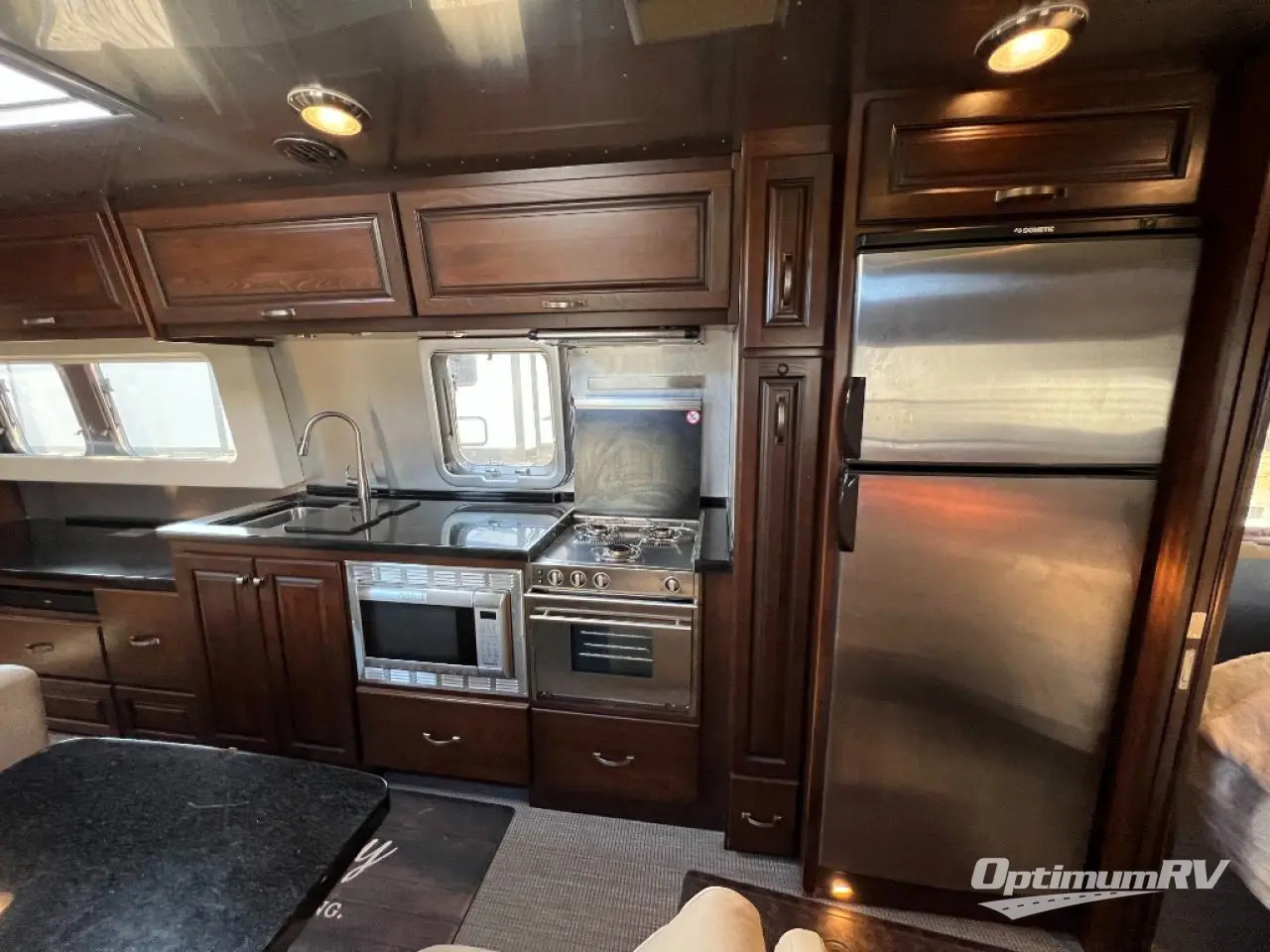 2018 Airstream Classic 33FB Photo 26