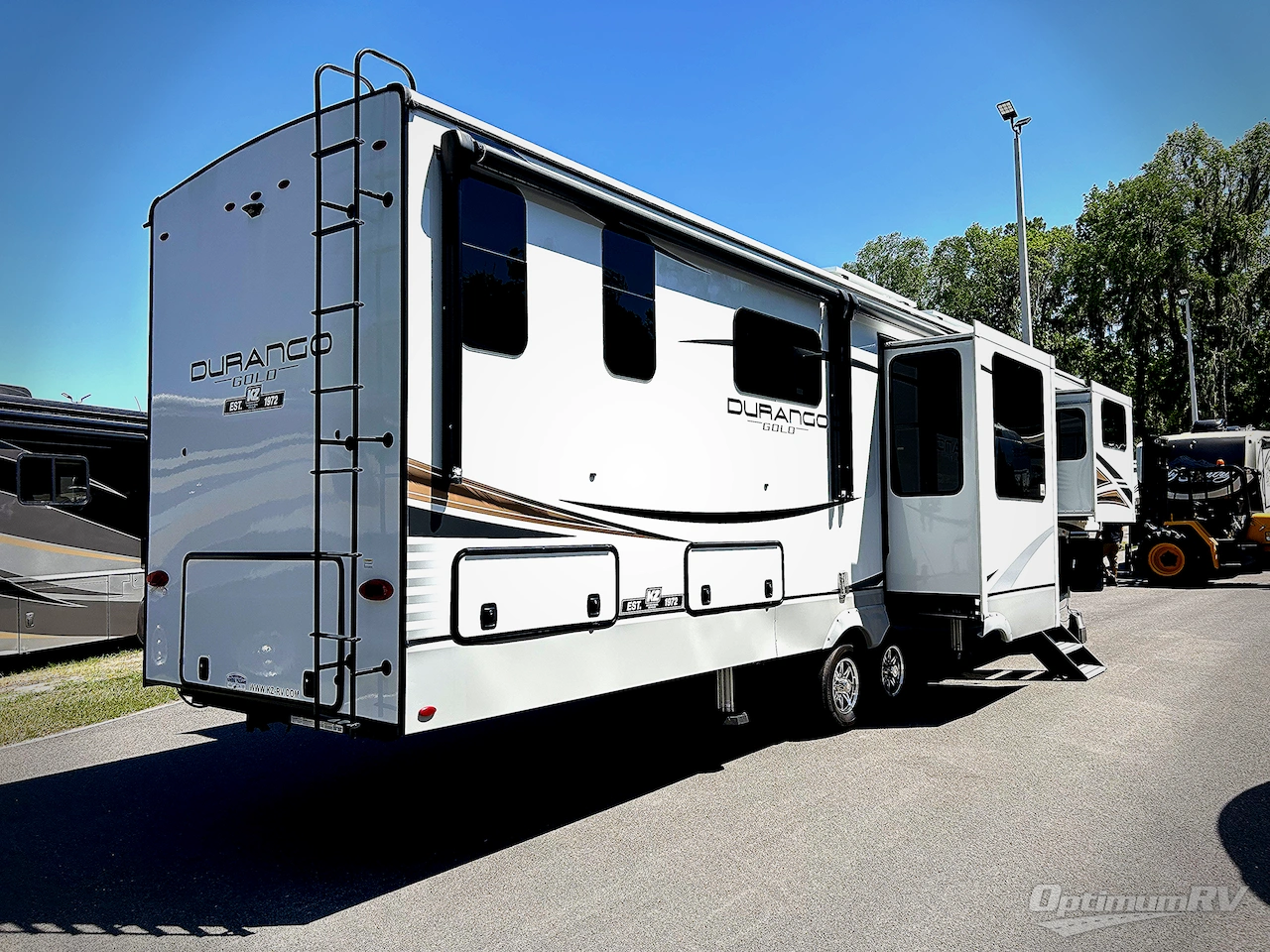 2023 KZ Durango Gold G386FLF Photo 2
