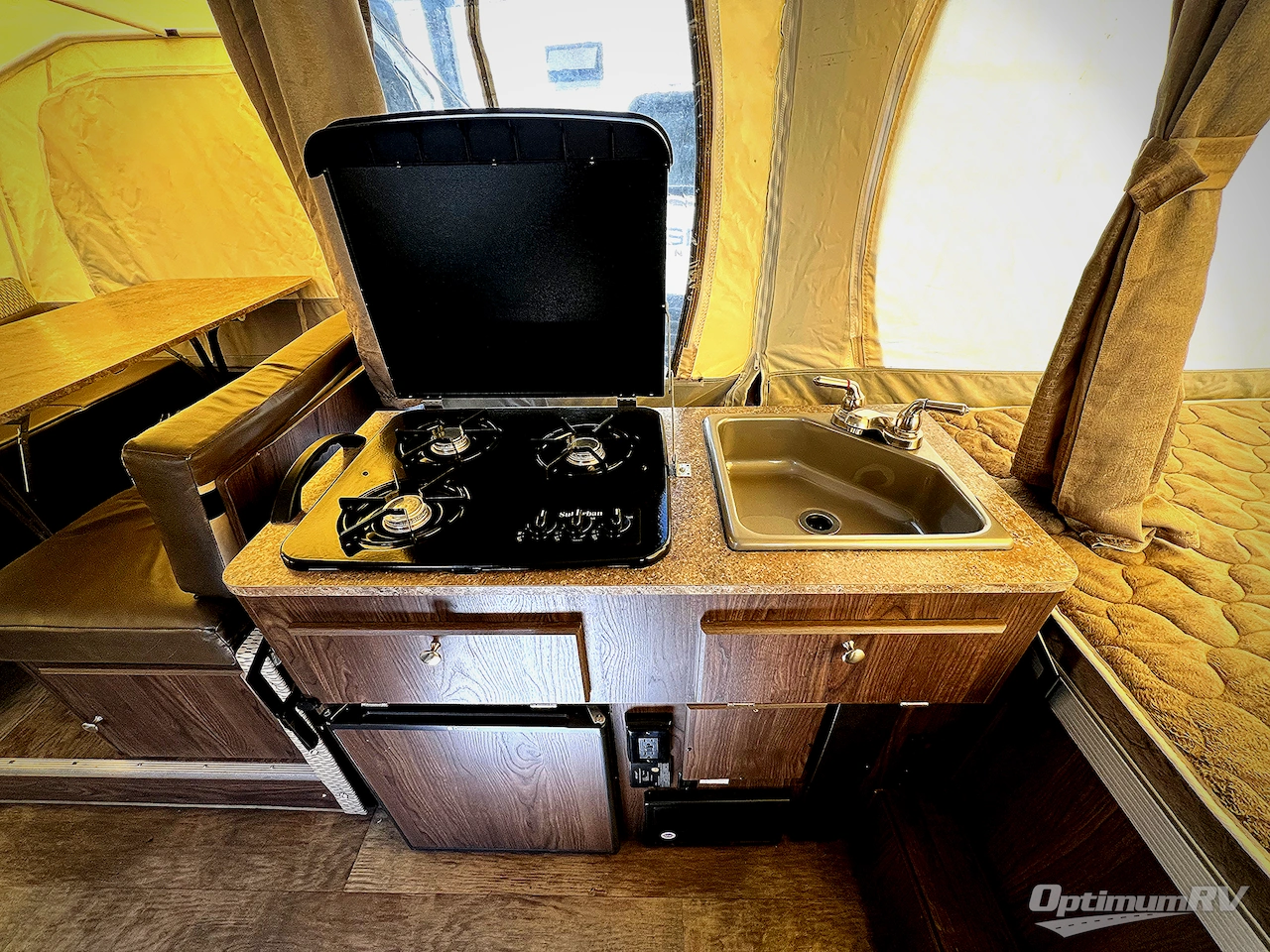 2017 Forest River Rockwood Freedom Series 2318G Photo 8