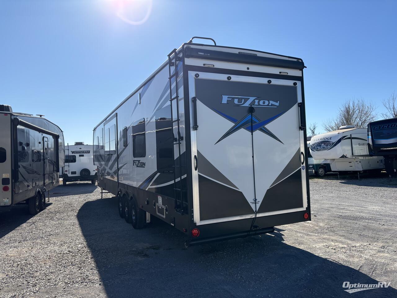 2020 Keystone Fuzion 424 Photo 3