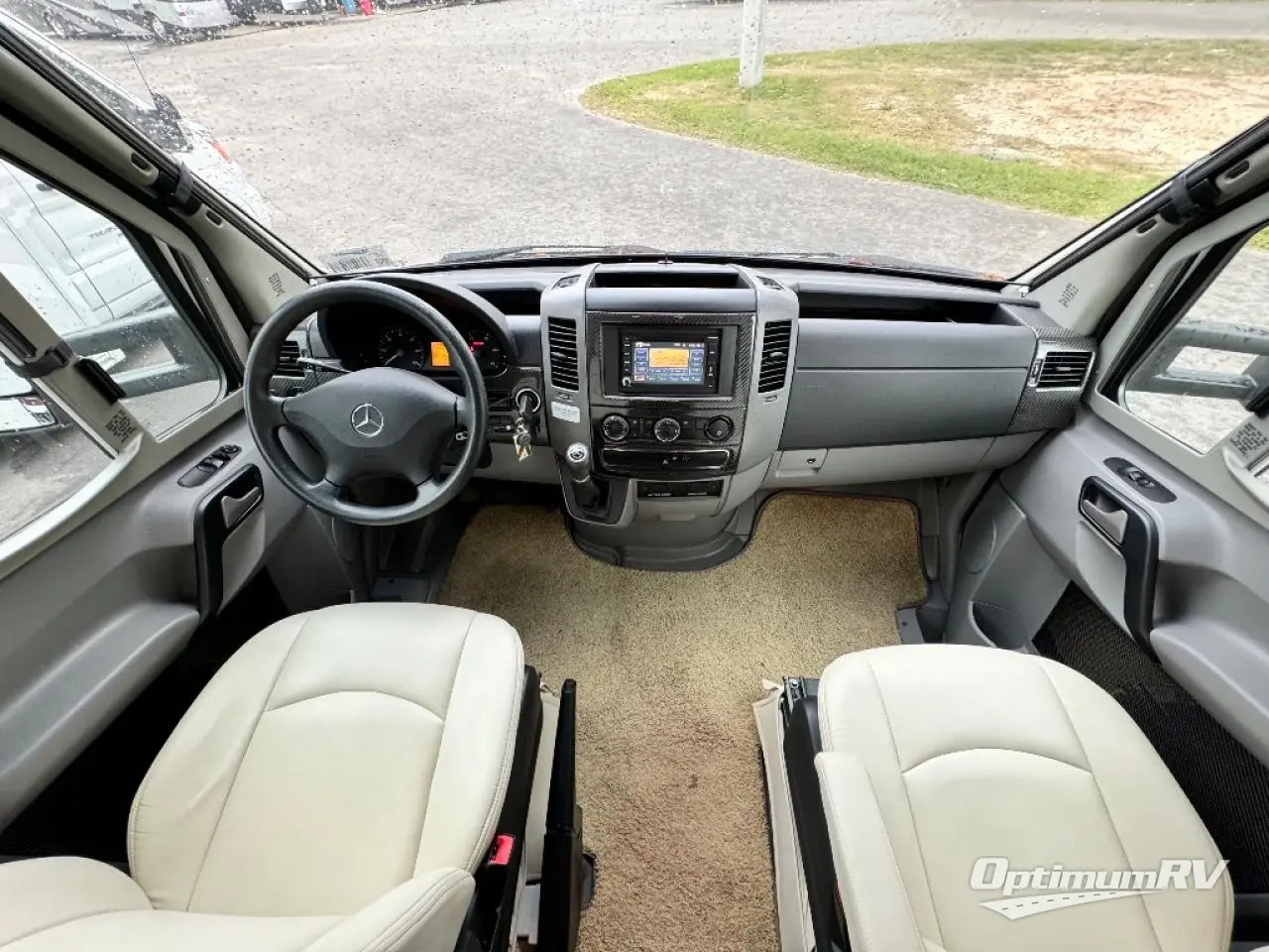 2014 Itasca Navion IQ 24G Photo 4