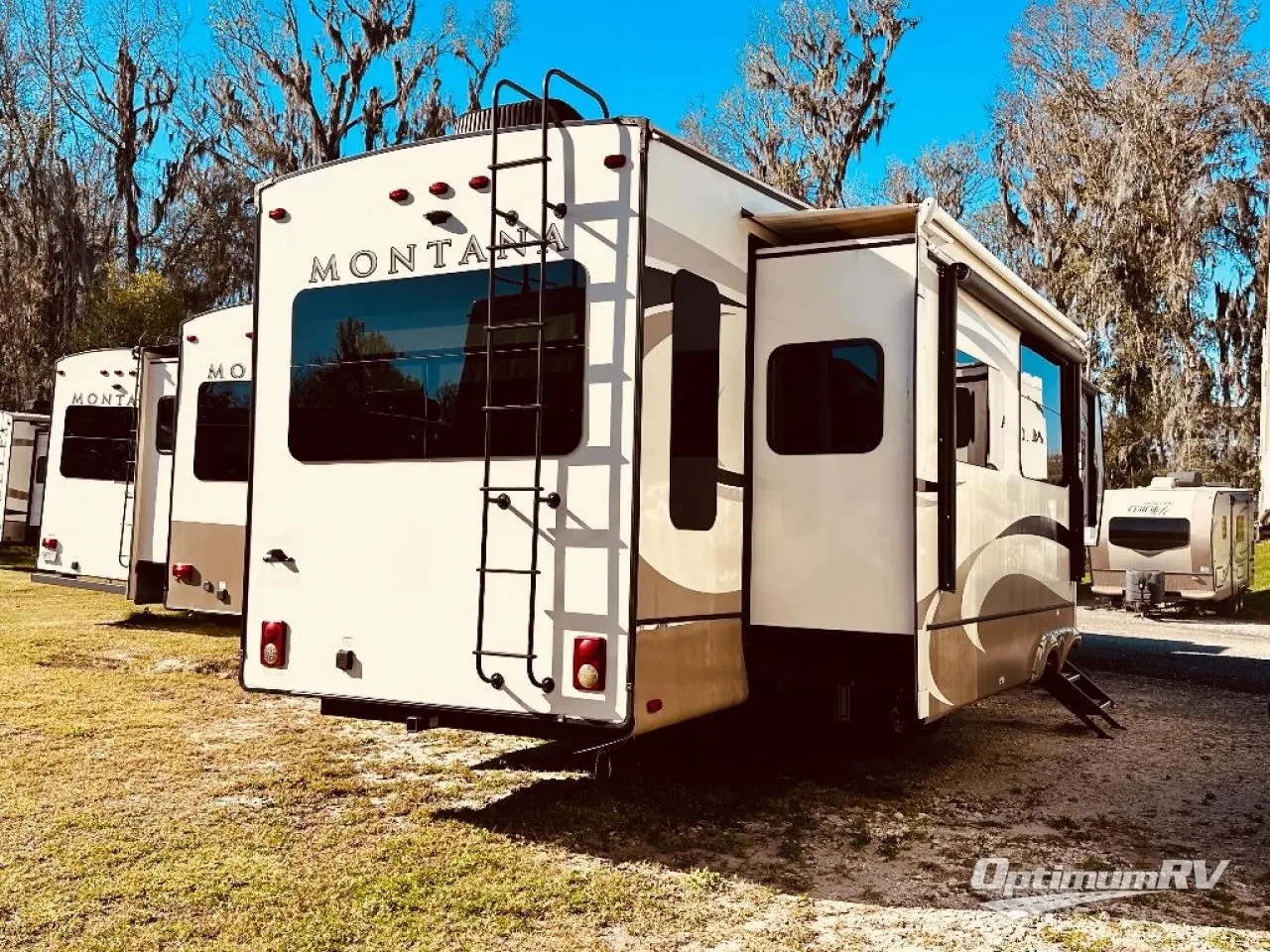 2019 Keystone Montana 3811MS Photo 2