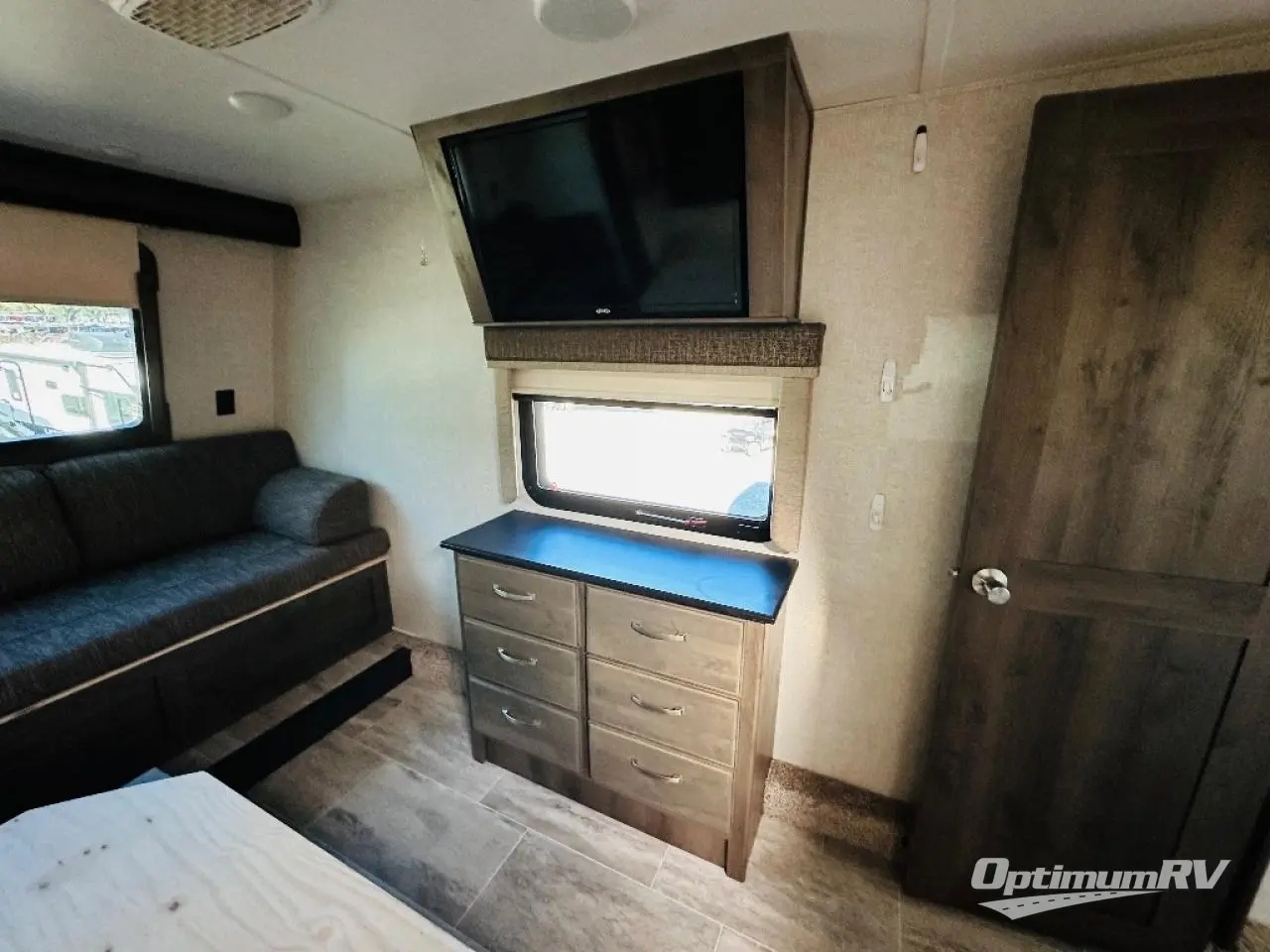 2019 Keystone Montana 3811MS Photo 23