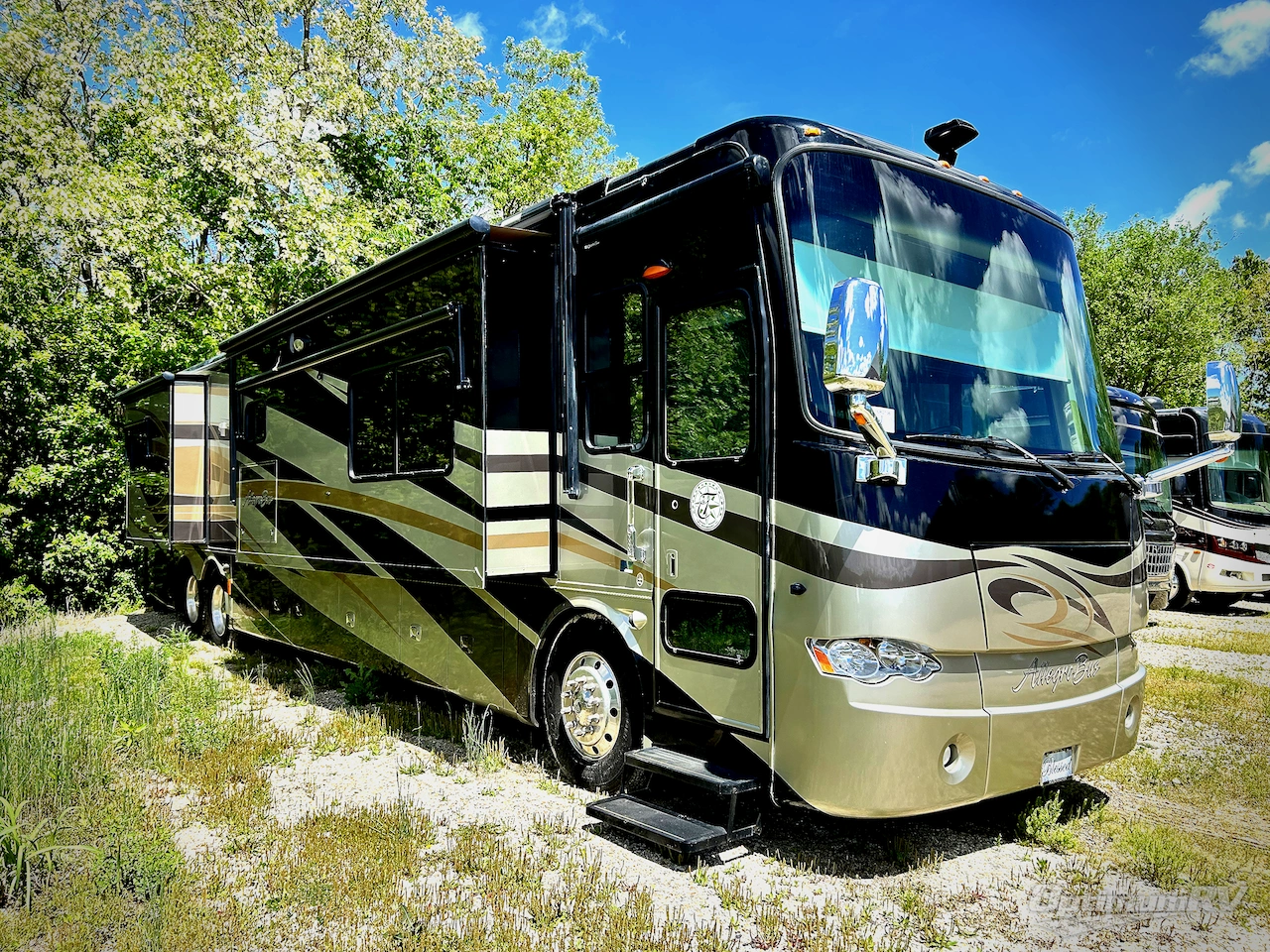 2011 Tiffin Allegro Bus 43 QRP Photo 1
