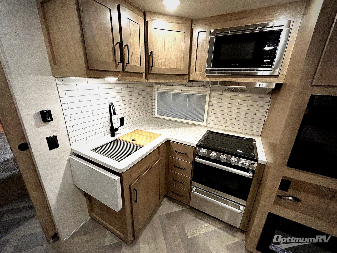 2023 Ember Touring Edition 24BH Photo 6
