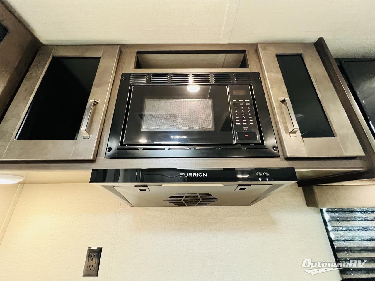 2022 Grand Design Transcend Xplor 245RL Photo 12