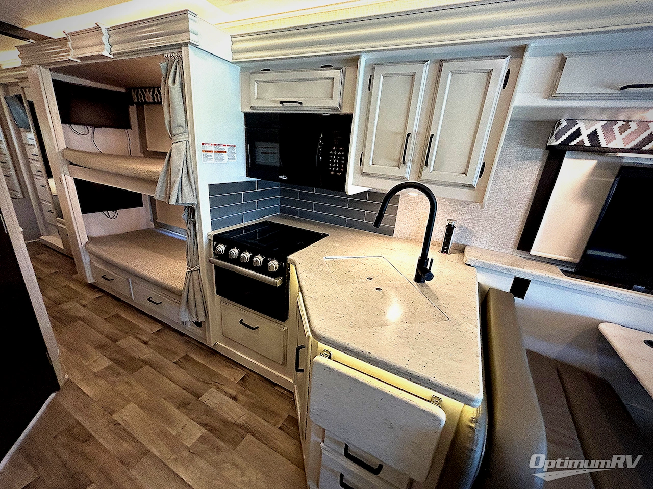 2022 Jayco Alante 29F Photo 11