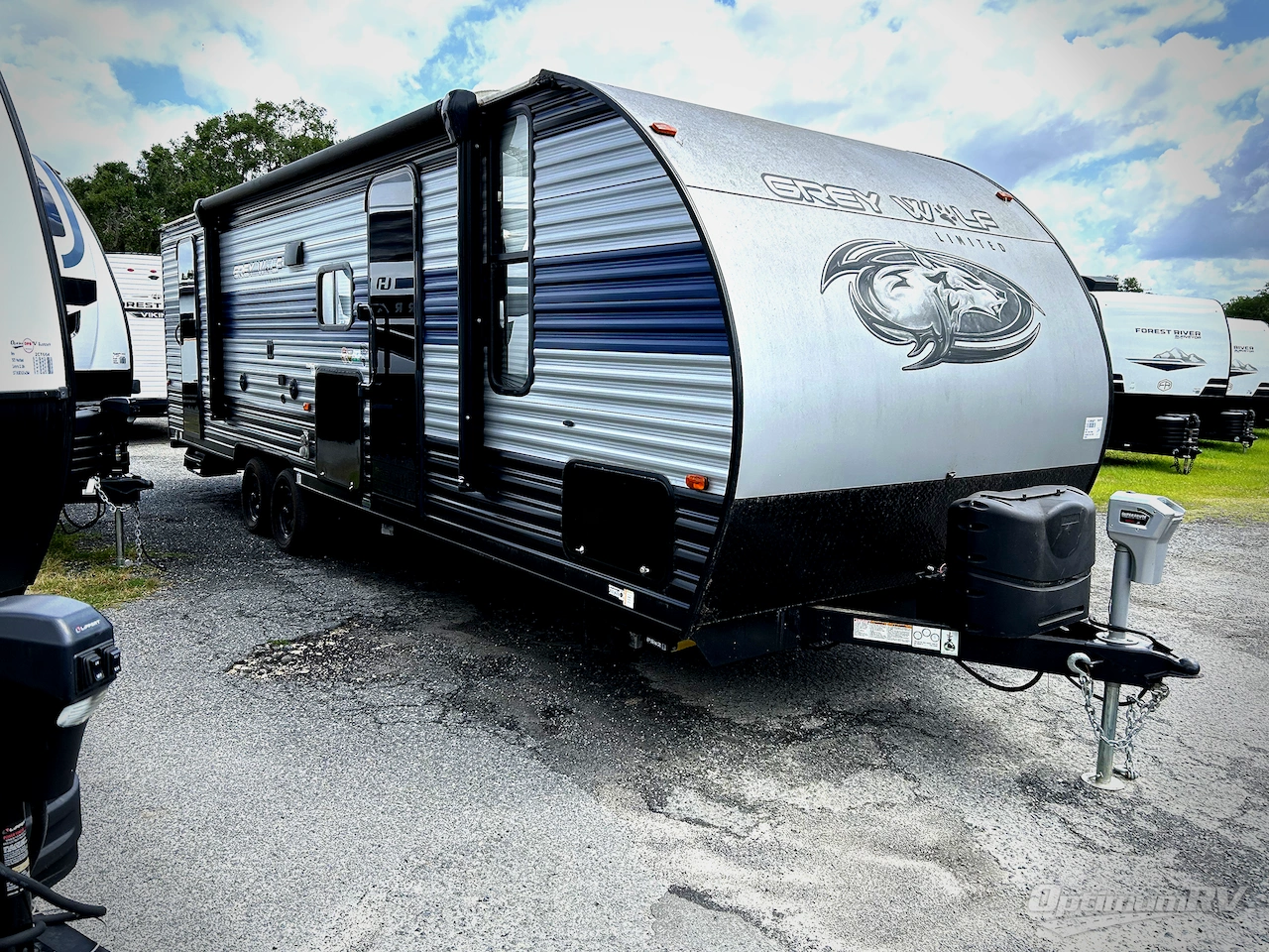 2021 Forest River Cherokee Grey Wolf 26DBH Photo 1