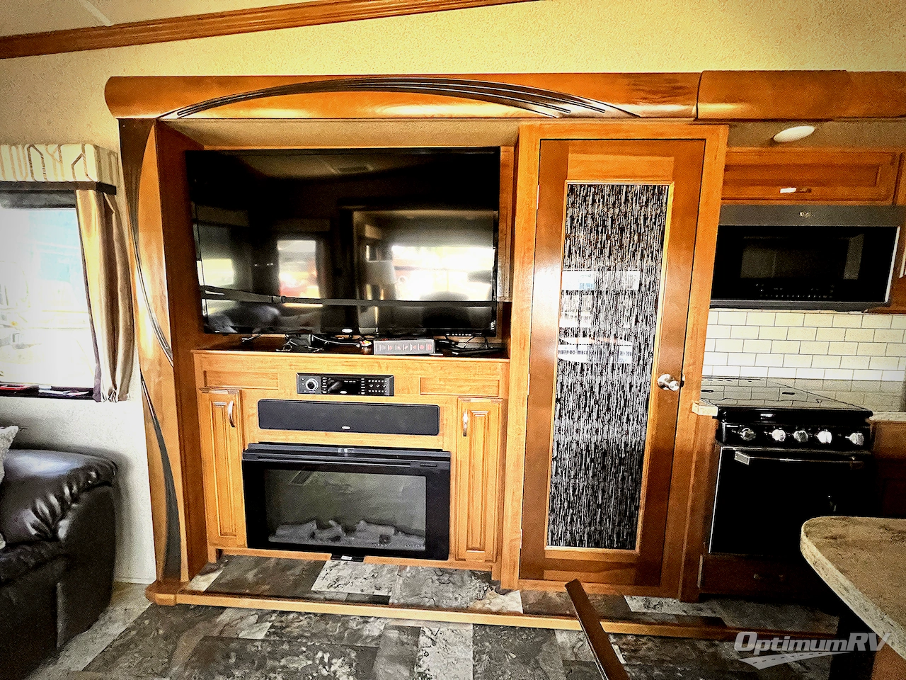 2019 Forest River Cedar Creek Hathaway Edition 38FBD Photo 6