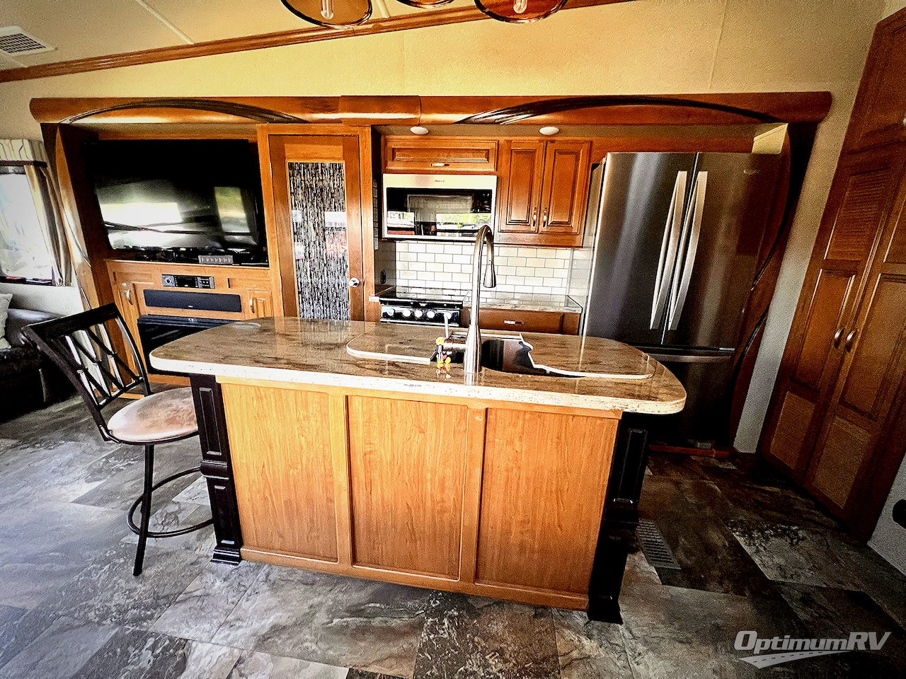 2019 Forest River Cedar Creek Hathaway Edition 38FBD Photo 10