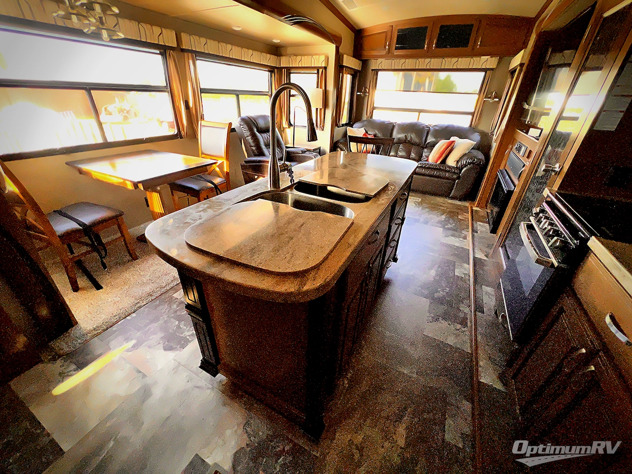 2019 Forest River Cedar Creek Hathaway Edition 38FBD Photo 11