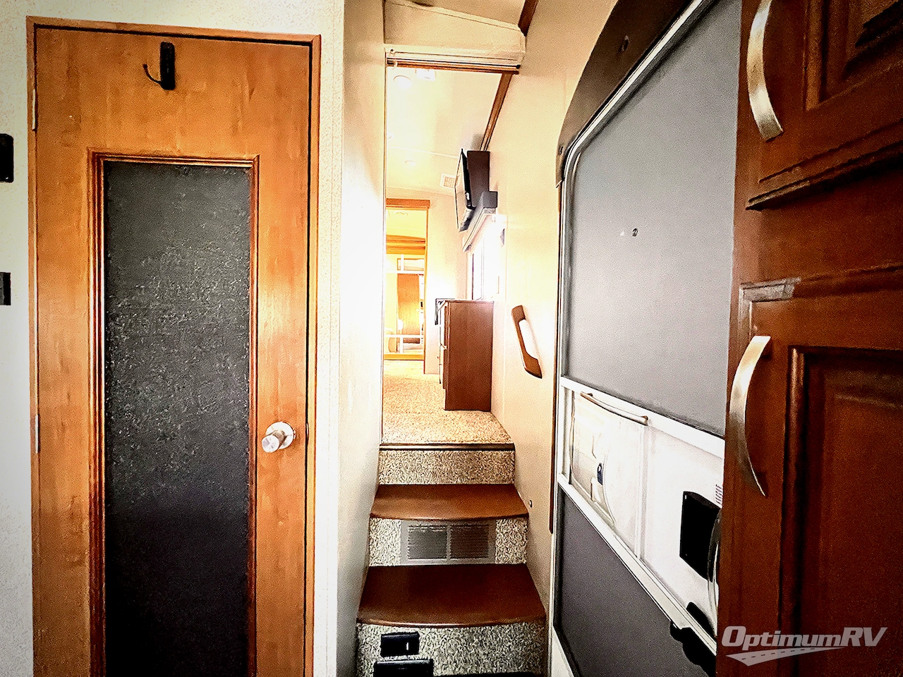2019 Forest River Cedar Creek Hathaway Edition 38FBD Photo 17