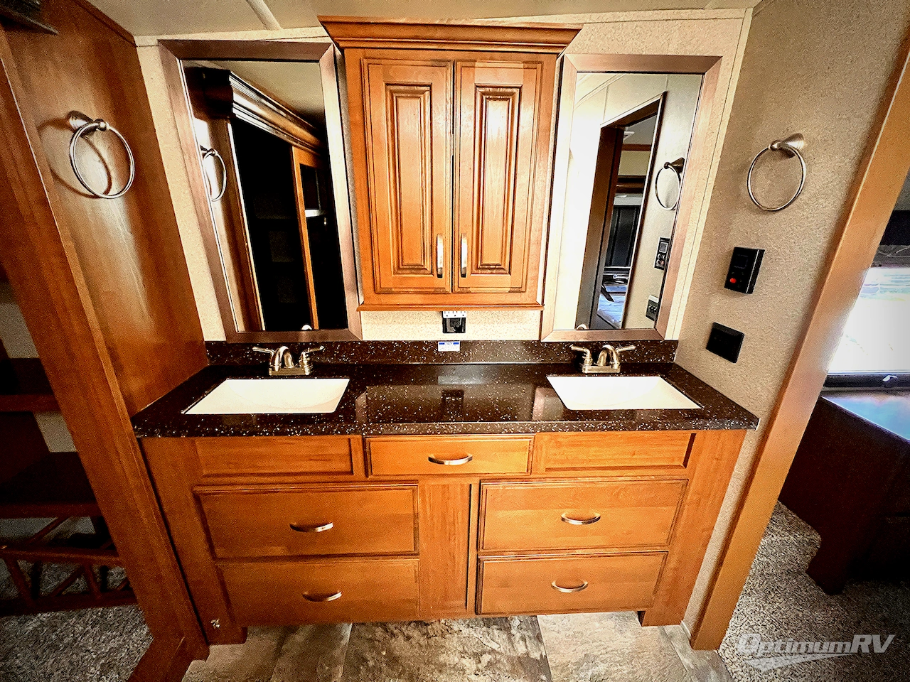 2019 Forest River Cedar Creek Hathaway Edition 38FBD Photo 23
