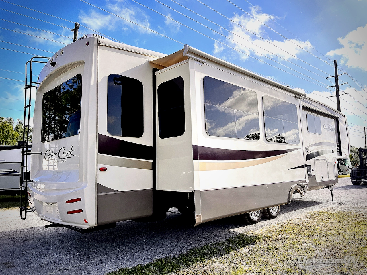 2019 Forest River Cedar Creek Hathaway Edition 38FBD Photo 2