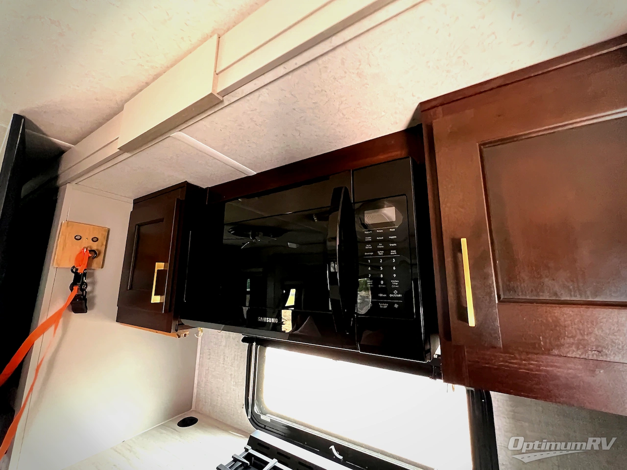 2021 Palomino River Ranch 390RL Photo 9