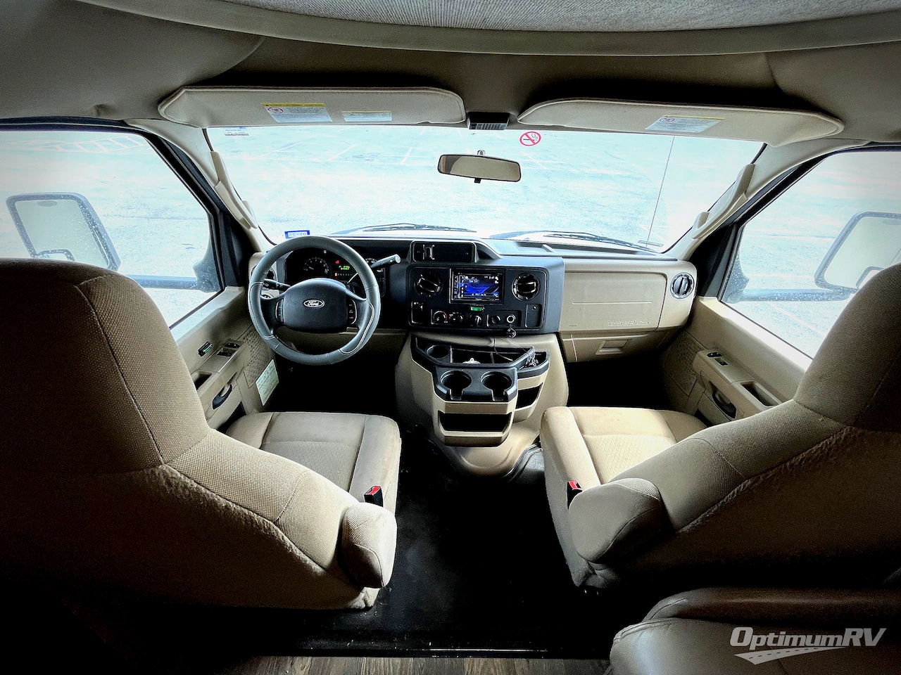 2019 Winnebago Minnie Winnie 31G Photo 4